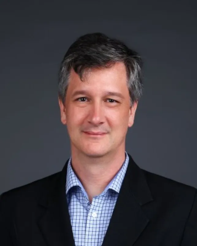 Portrait of Ben Chamlet